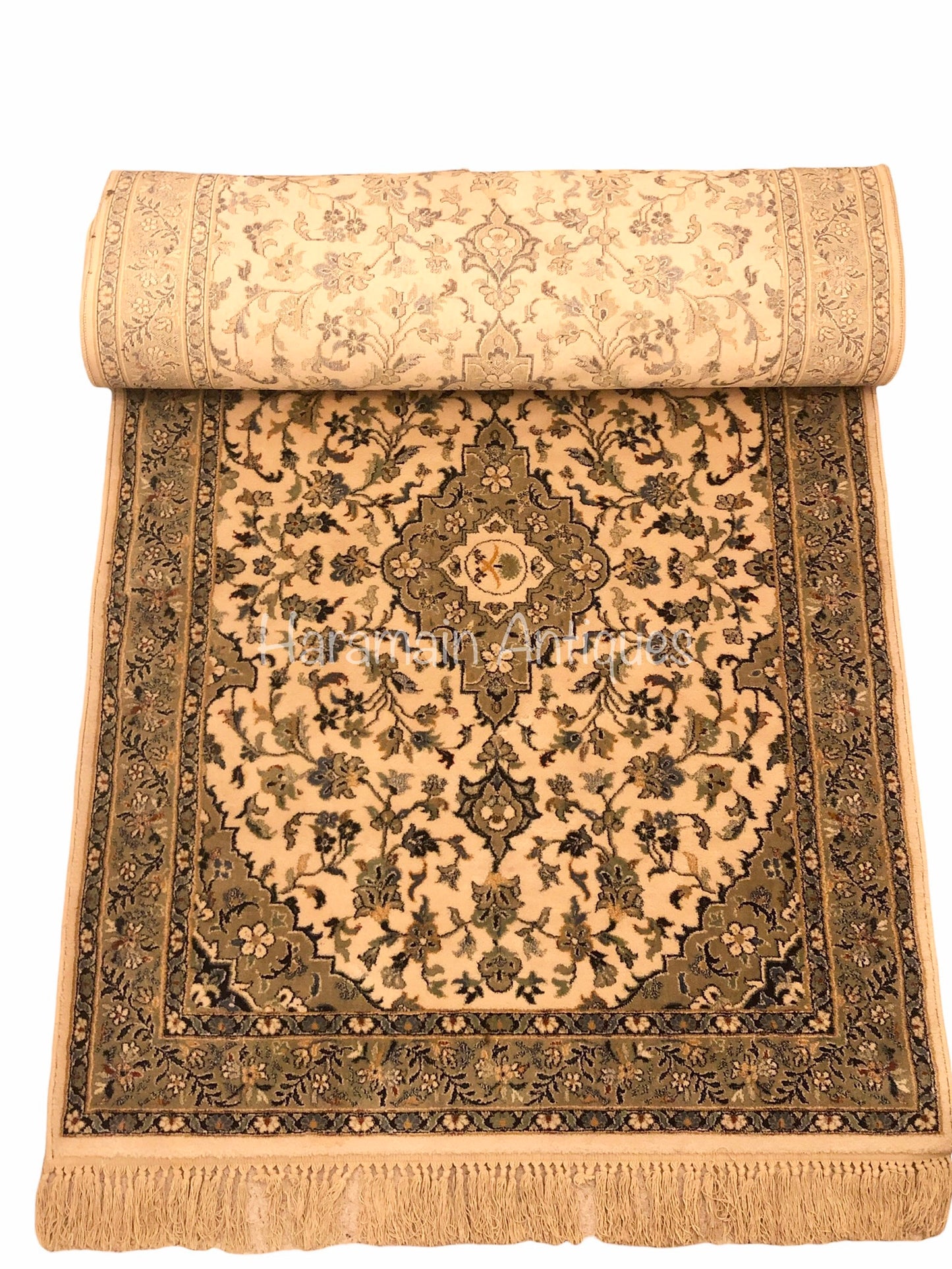 Carpet Used In The Rawda | Riyad ul Jannah | Madinah