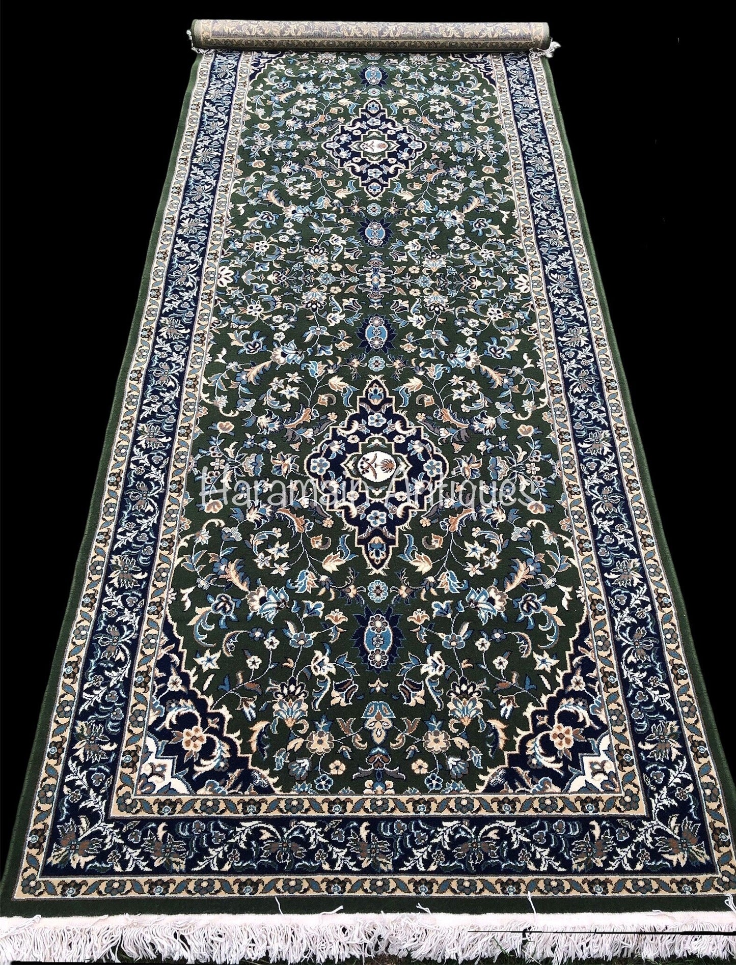 Full Carpet Used In Masjid Al Haraam - Makkah